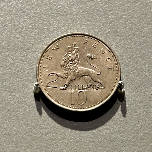 10 Pence - Elizabeth II (3rd portrait; large type, set issue)