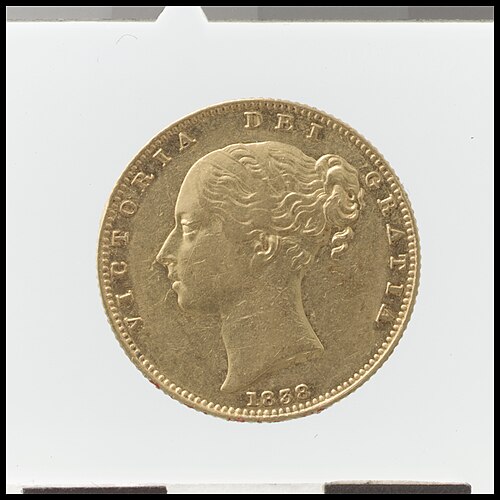 ½ Sovereign - Victoria (1st portrait) obverse