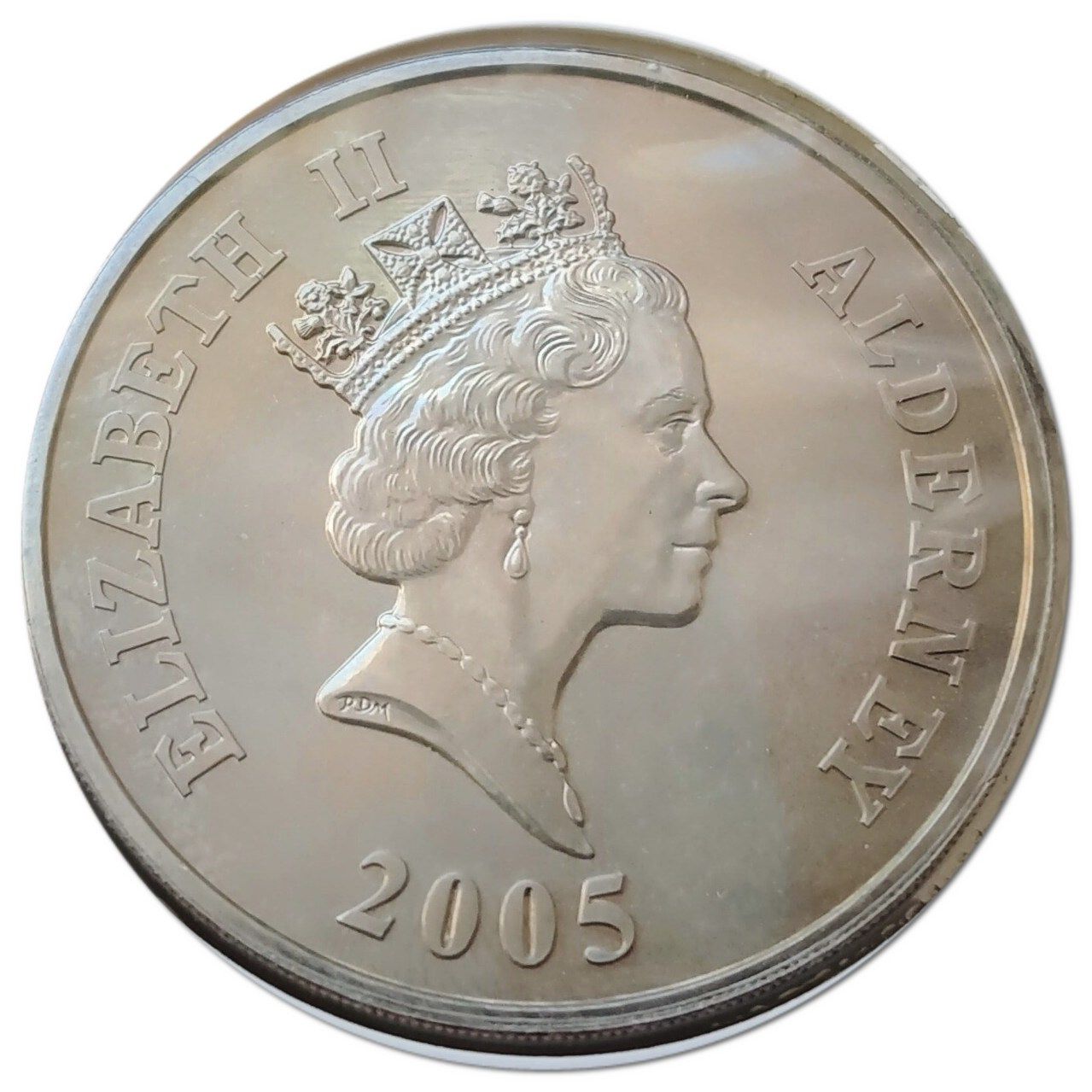 Alderney 5 Pounds - Elizabeth II Sir Winston Churchill obverse