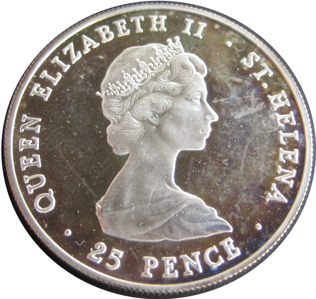 Saint Helena 25 Pence - Elizabeth II Year of the Scout obverse