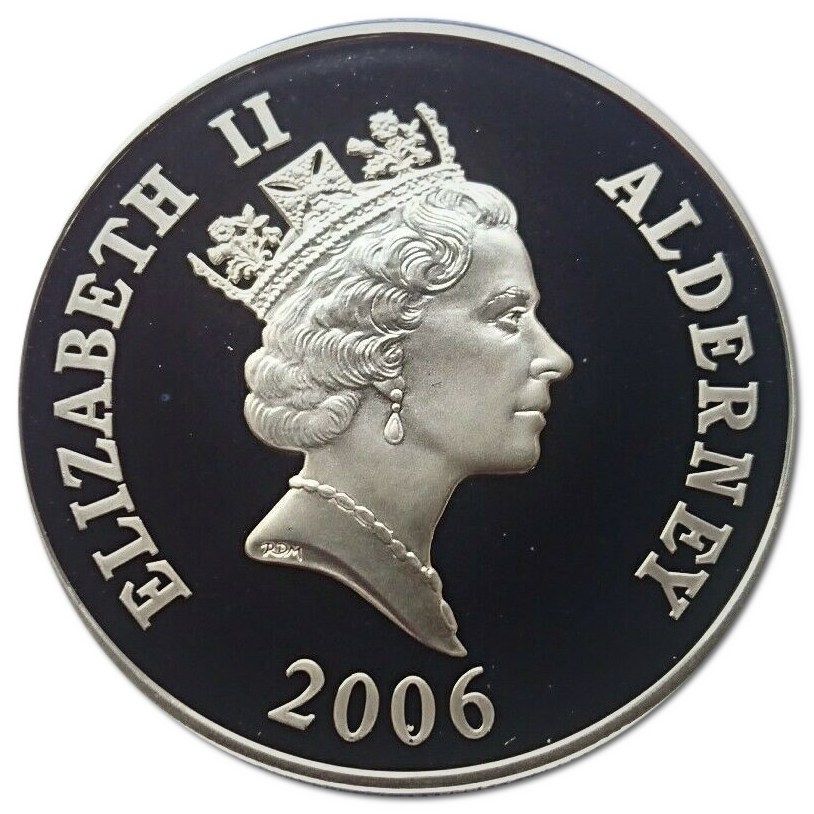 Alderney 5 Pounds - Elizabeth II Victoria Cross; Geoffrey Keyes obverse
