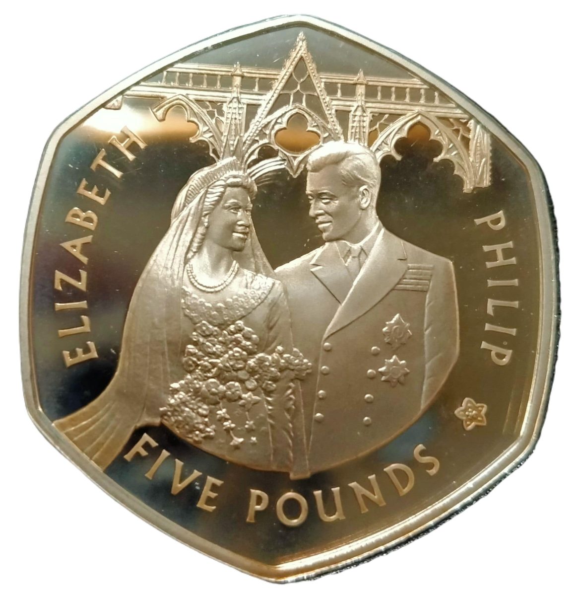 Alderney 5 Pounds - Elizabeth II 60th Wedding Anniversary; Couple at Westminster