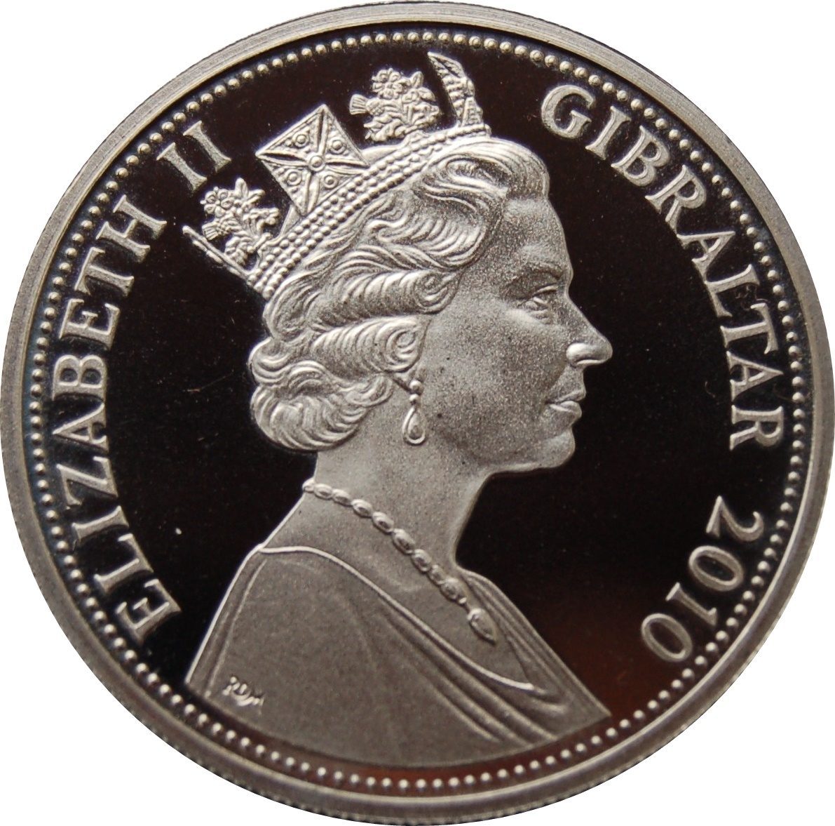 Gibraltar 1 Crown - Elizabeth II Great Britain at War obverse