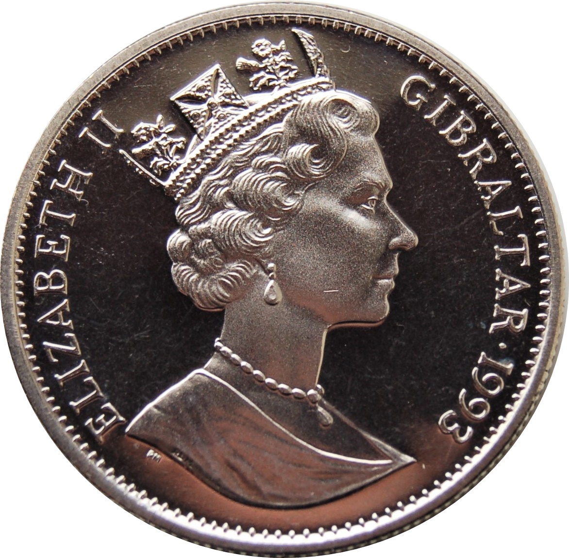 Gibraltar 1 Crown - Elizabeth II Tom Kitten obverse