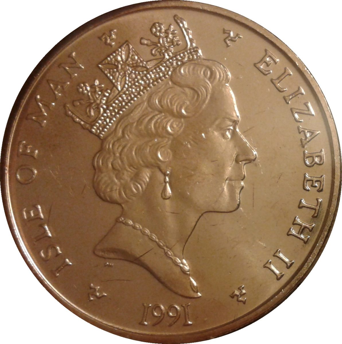 Isle of Man 5 Pounds - Elizabeth II Fishing boat obverse
