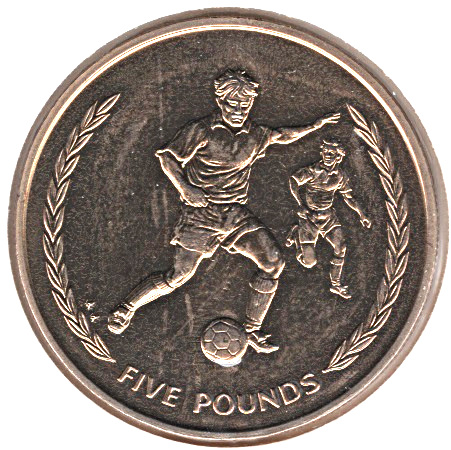 Isle of Man 5 Pounds - Elizabeth II Football reverse