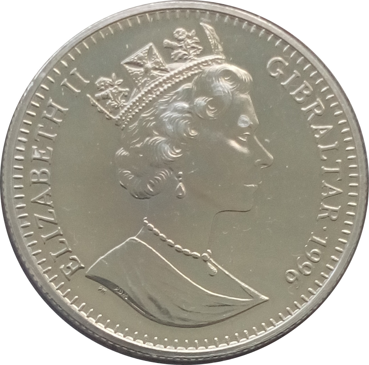 Gibraltar 1 Crown - Elizabeth II Bruce Lee obverse