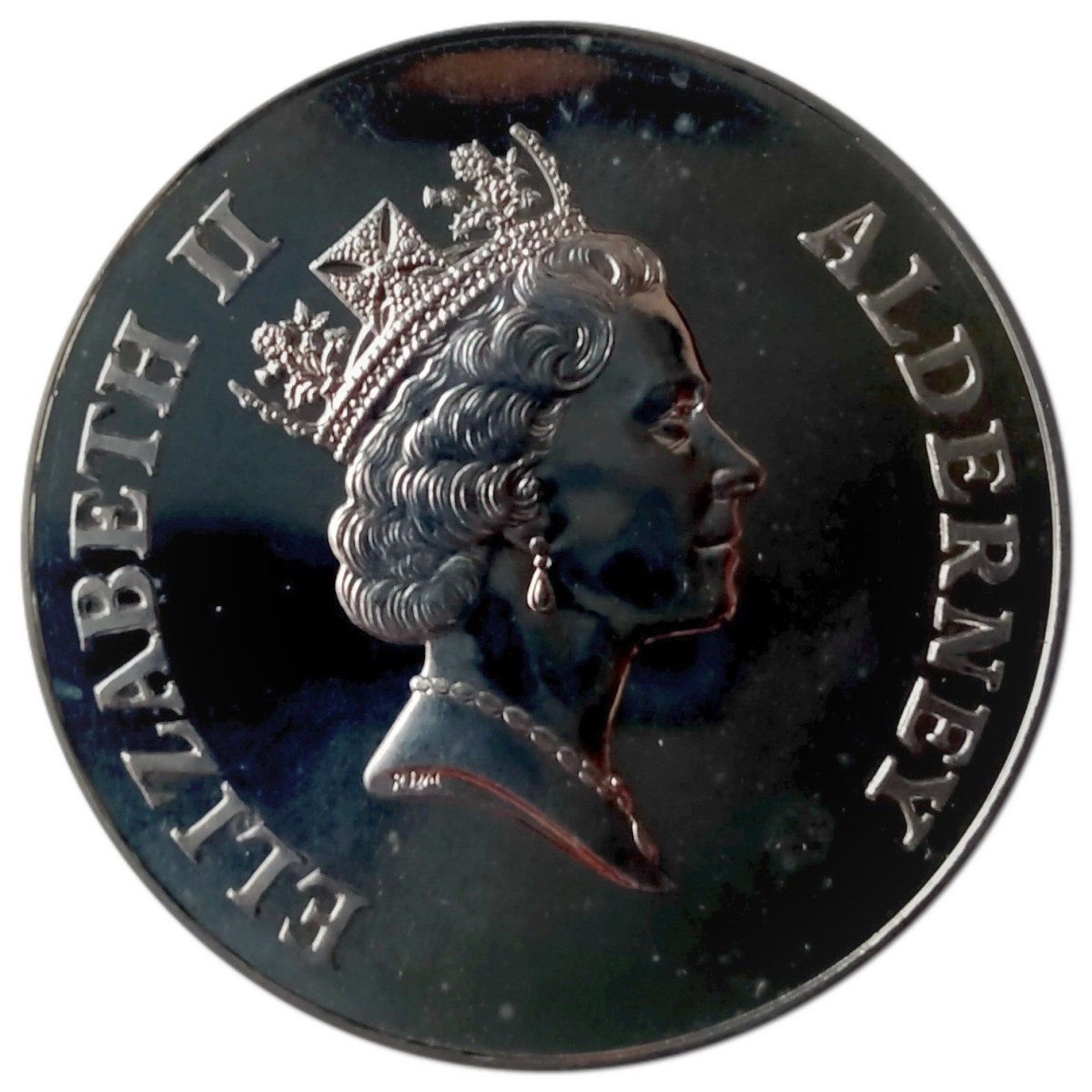Alderney 5 Pounds - Elizabeth II Queen Mother obverse