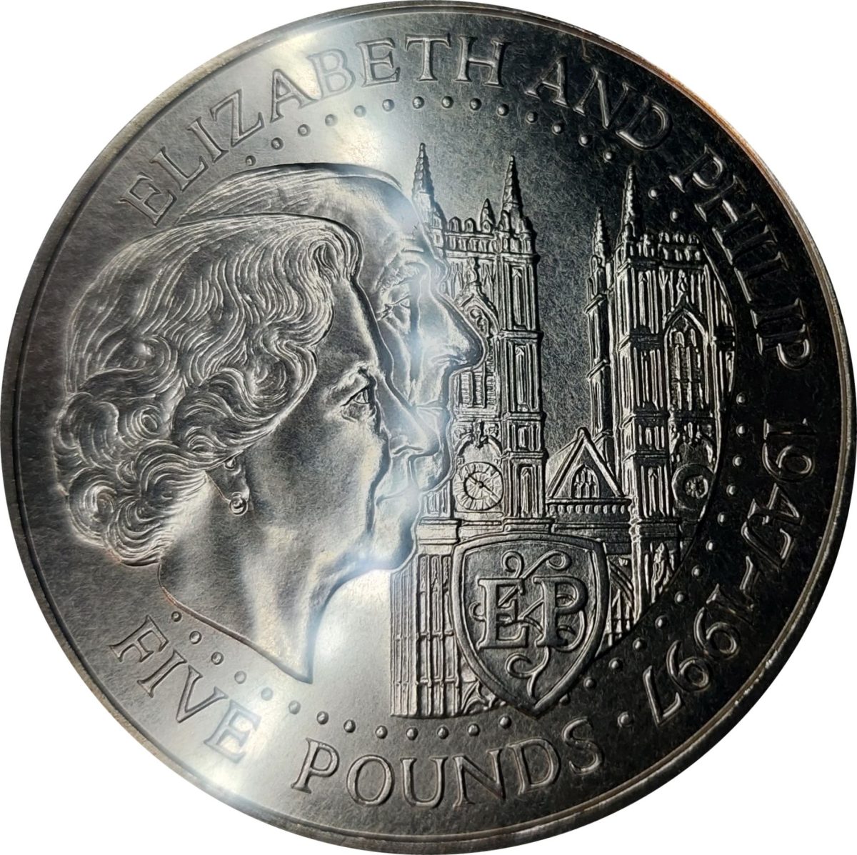 Guernsey 5 Pounds - Elizabeth II Golden Wedding