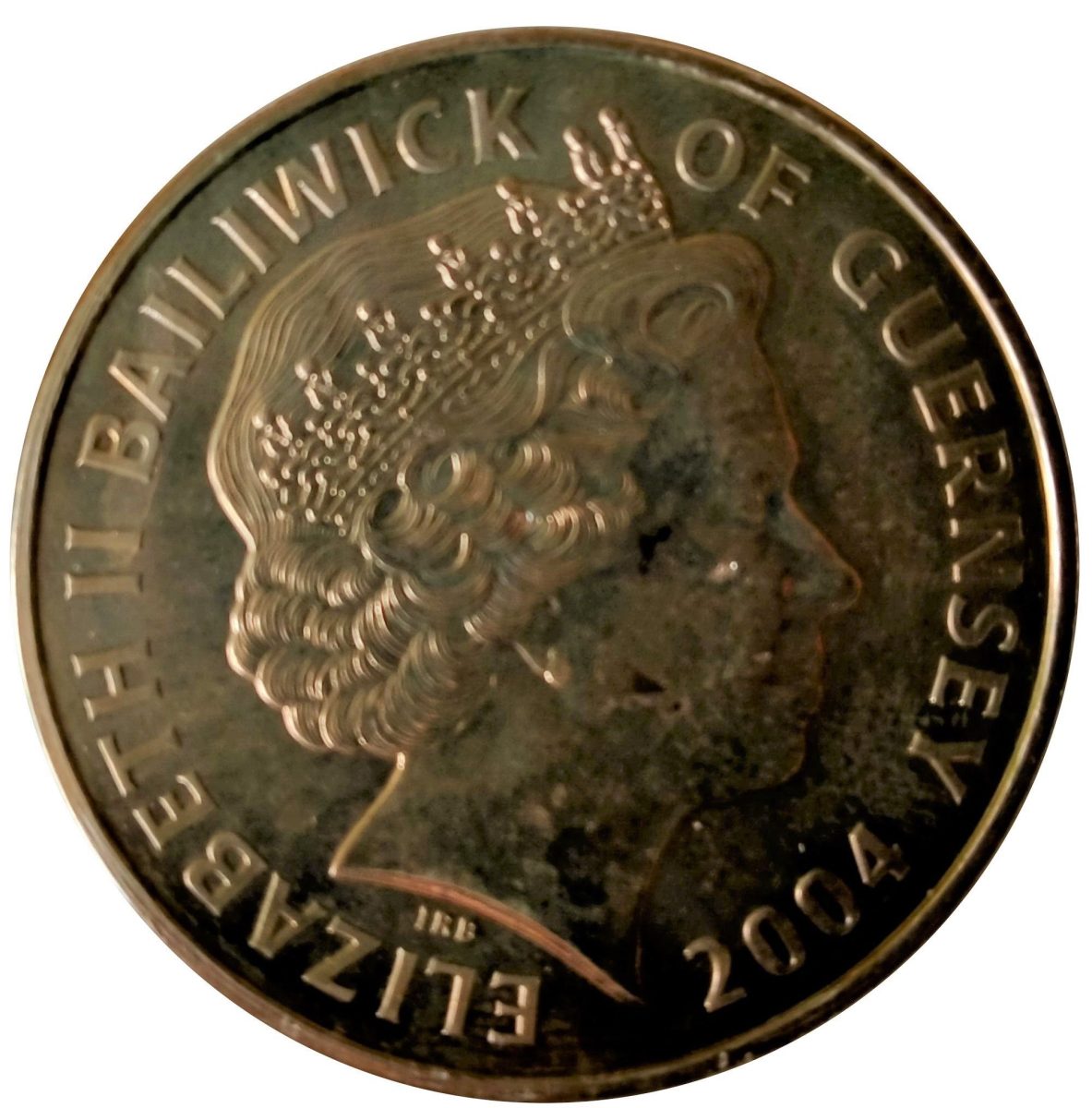 Guernsey 5 Pounds - Elizabeth II HMS Invincible obverse