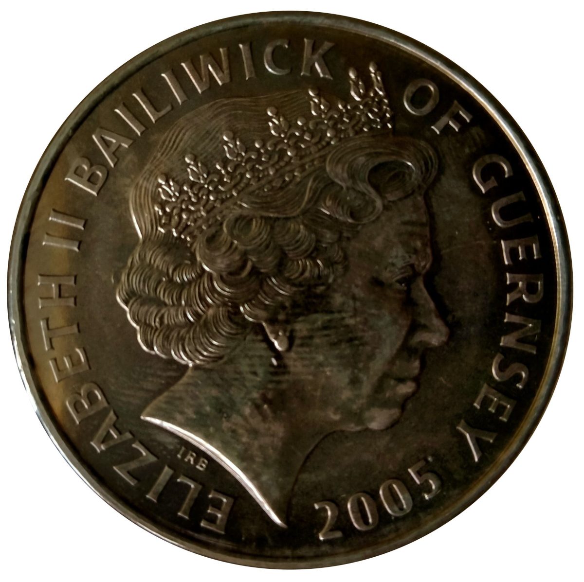 Guernsey 5 Pounds - Elizabeth II End of WWII obverse