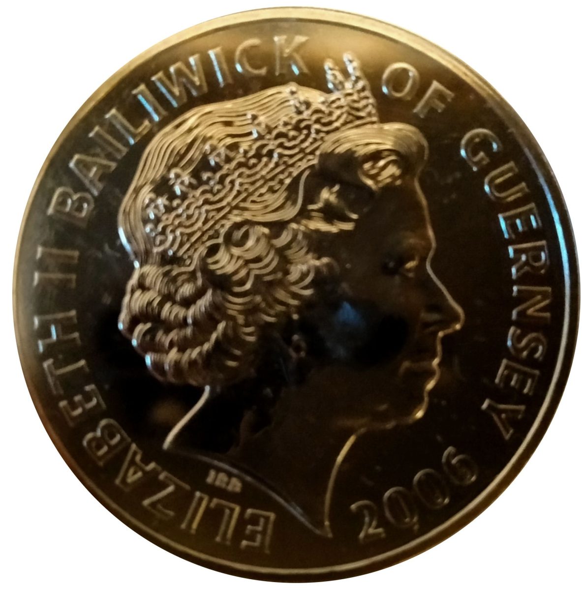 Guernsey 5 Pounds - Elizabeth II Victoria Cross - Herbert Le Patourel obverse