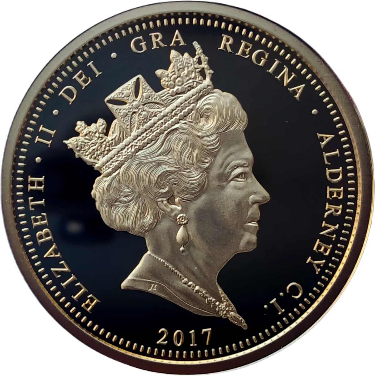 Alderney 5 Pounds - Elizabeth II Platinum Wedding; Gold-Plated obverse