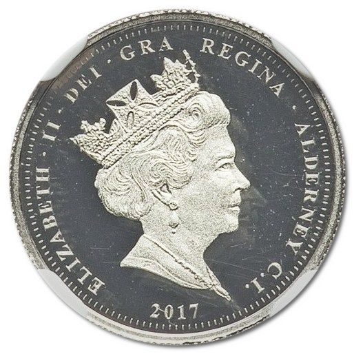 Alderney ½ Sovereign - Elizabeth II Platinum Wedding obverse