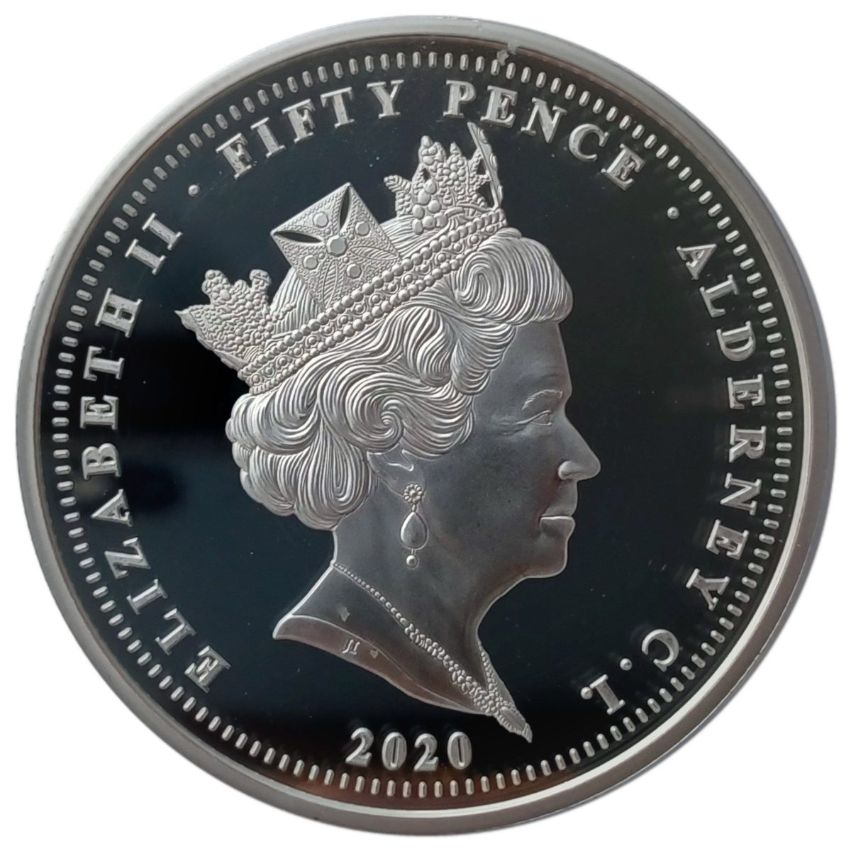 Alderney 50 Pence - Elizabeth II VE-Day - The Few obverse