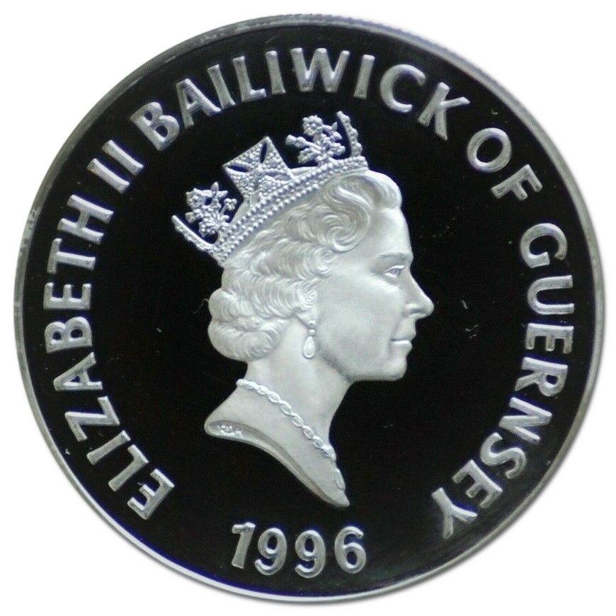 Guernsey 5 Pounds - Elizabeth II European Football; Silver Proof obverse