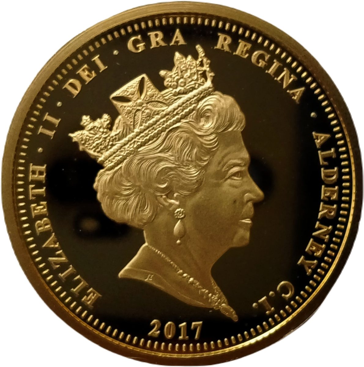 Alderney 5 Pounds - Elizabeth II Platinum Wedding of Queen Elizabeth II and Prince Philip - Wedding photo obverse