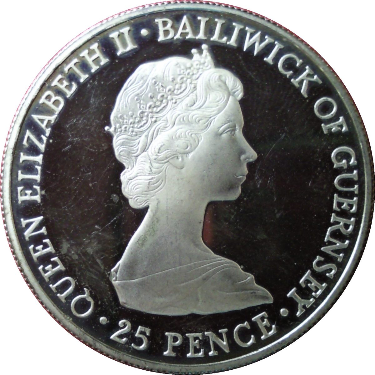 Guernsey 25 Pence - Elizabeth II Royal Wedding; Silver Proof obverse