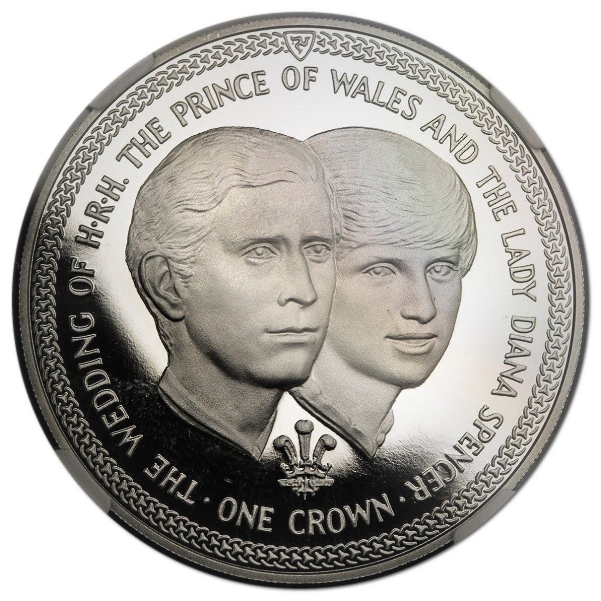 Isle of Man 1 Crown - Elizabeth II Wedding, 2nd variety; Platinum Proof reverse