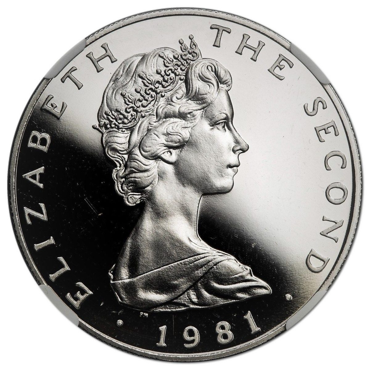Isle of Man 5 Pounds - Elizabeth II Triskelion on map; Platinum Proof obverse