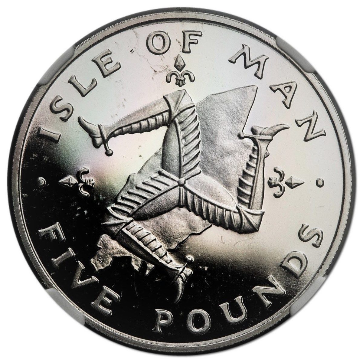 Isle of Man 5 Pounds - Elizabeth II Triskelion on map; Platinum Proof reverse