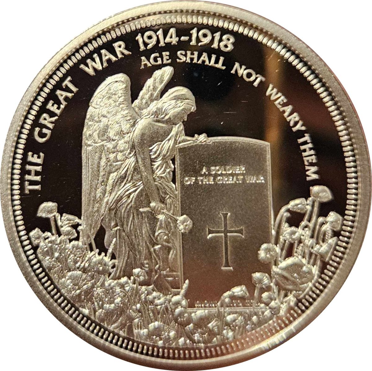 Tristan da Cunha 1 Crown - Elizabeth II WWI Centenary, Age shall not weary them reverse