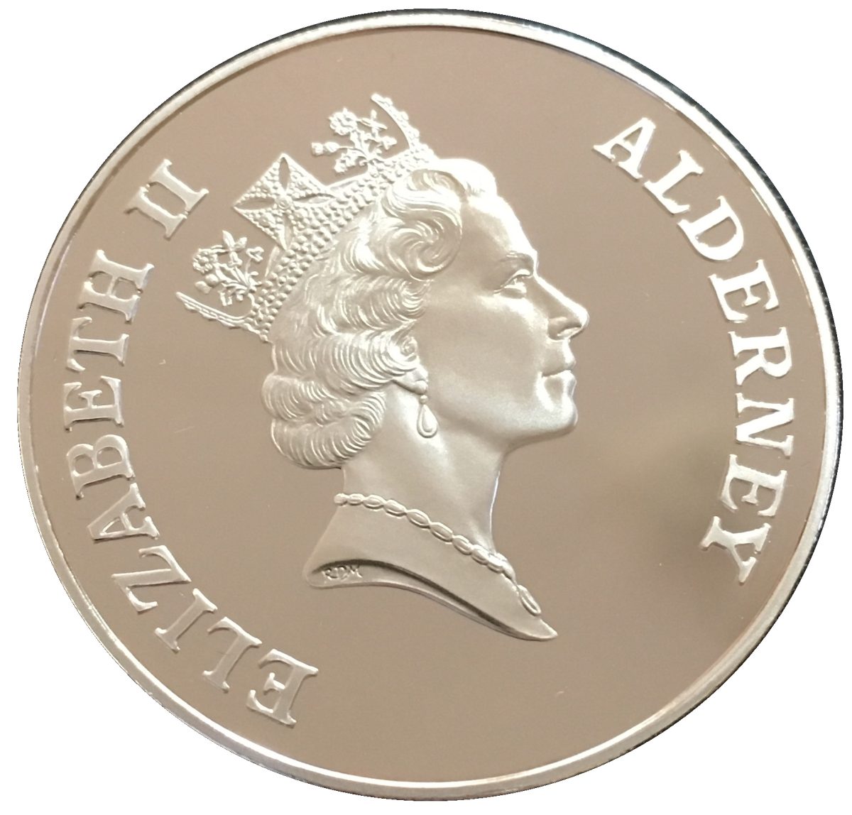 Alderney 5 Pounds - Elizabeth II Millennium obverse