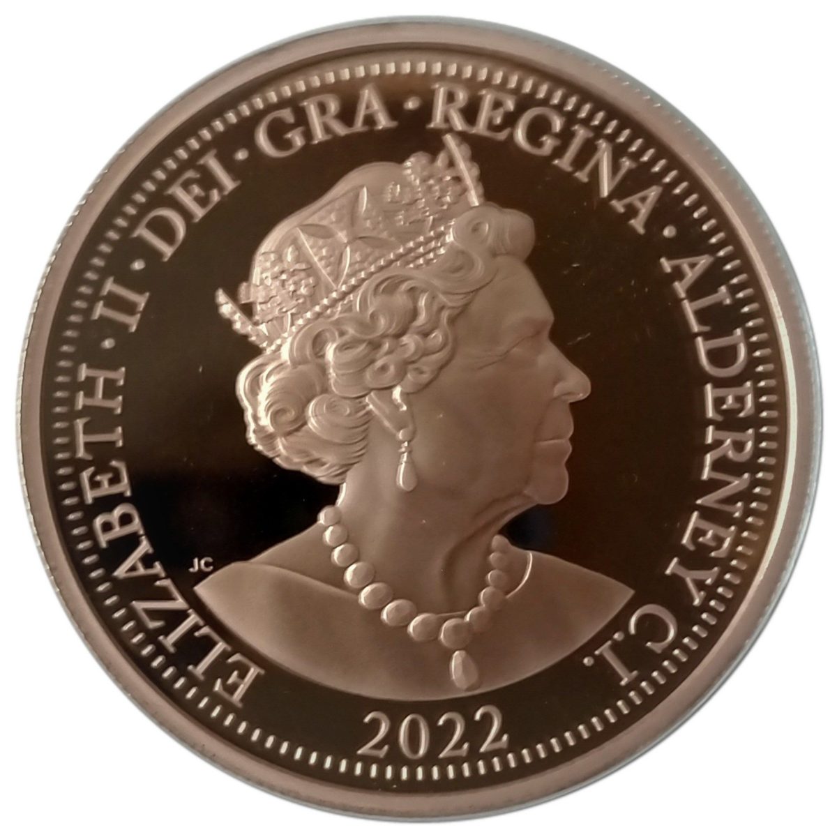 Alderney 5 Pounds - Elizabeth II Platinum Jubilee; Rose Gold Plated obverse