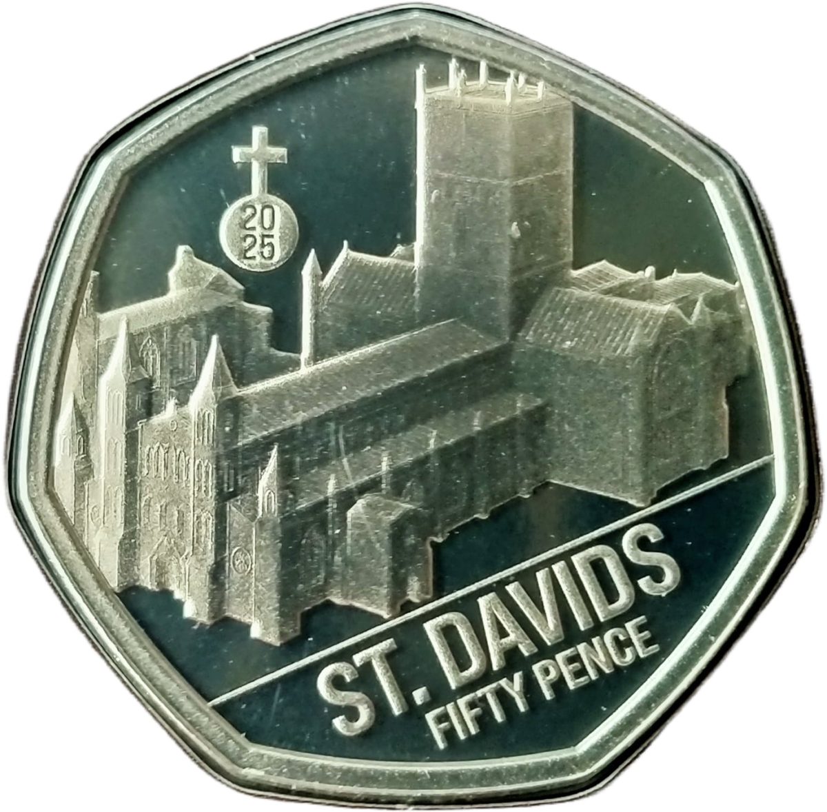 Jersey 50 Pence - Charles III St David's Cathedral reverse