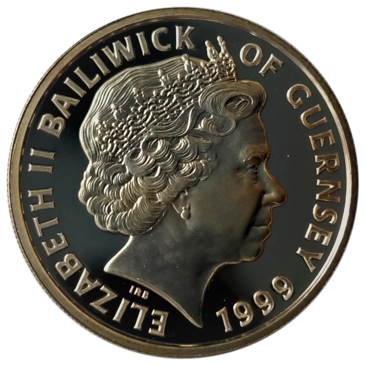 Guernsey 1 Pound - Elizabeth II Royal Wedding - Silver