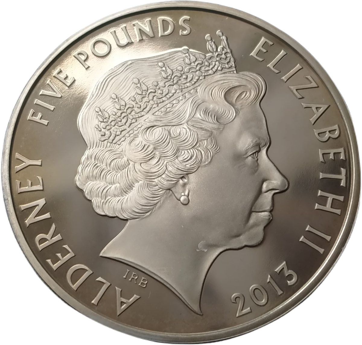 Alderney 5 Pounds - Elizabeth II Diamond Jubilee - Investiture obverse