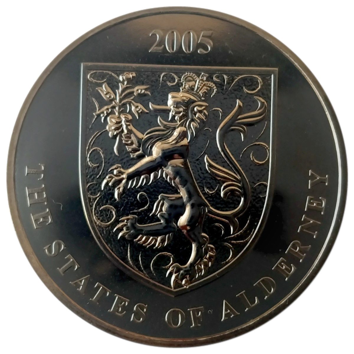 Alderney 5 Pounds - Elizabeth II John Woodward obverse
