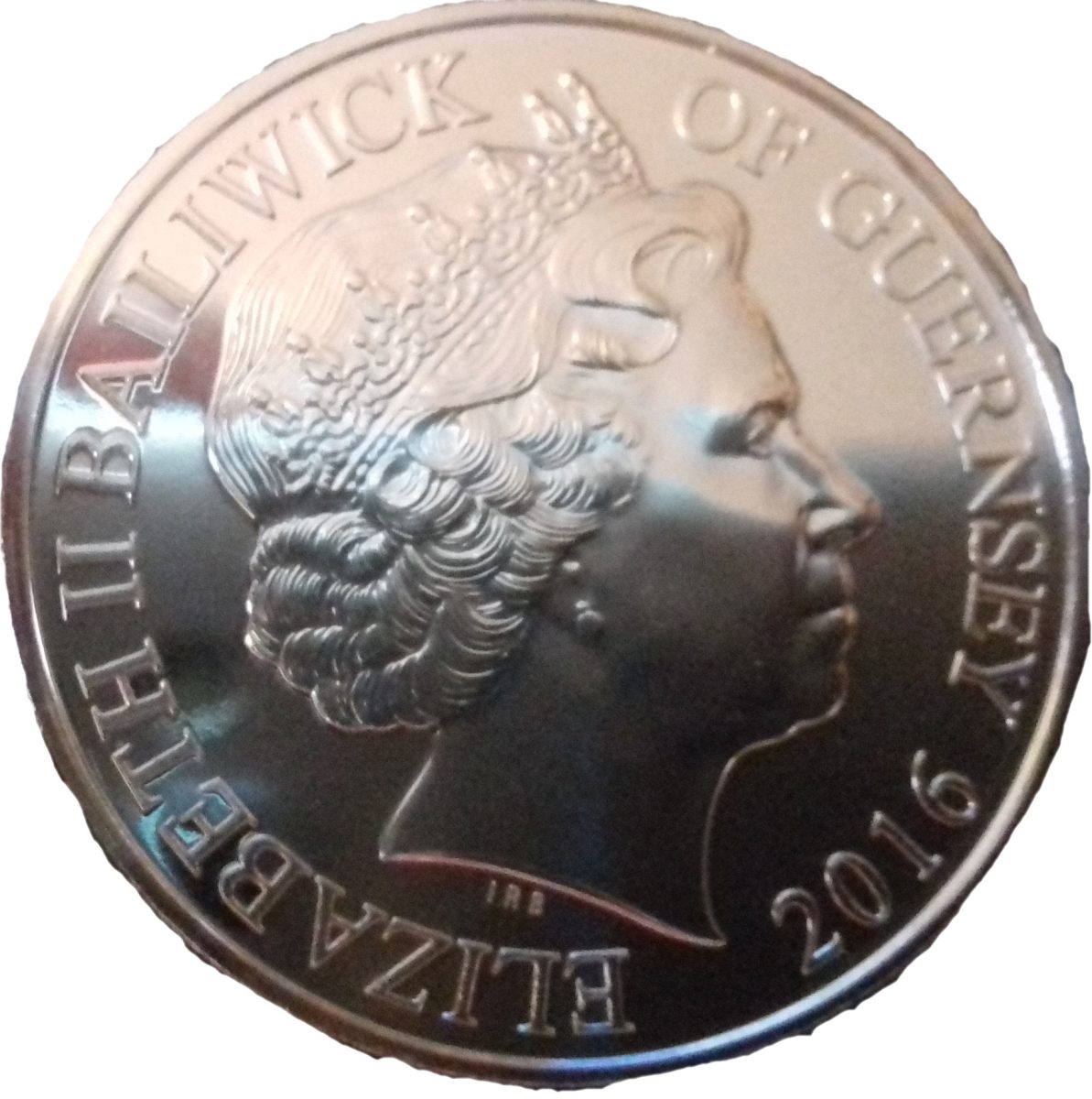 Guernsey 5 Pounds - Elizabeth II Battle of the Somme obverse