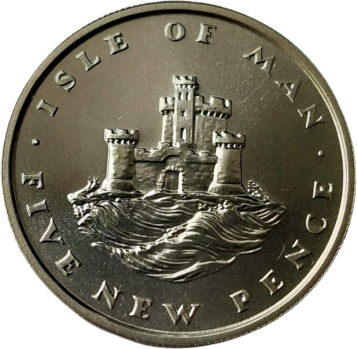Isle of Man 5 New Pence - Elizabeth II Tower of Refuge; Silver