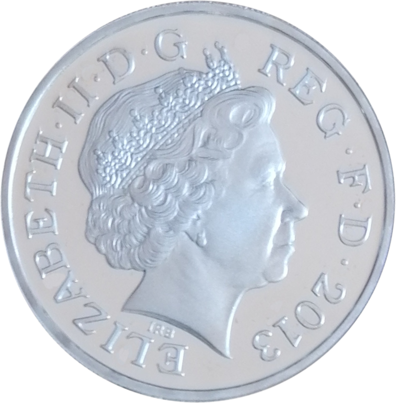 1 Pound - Elizabeth II Crowned Royal Shield; Silver Proof obverse