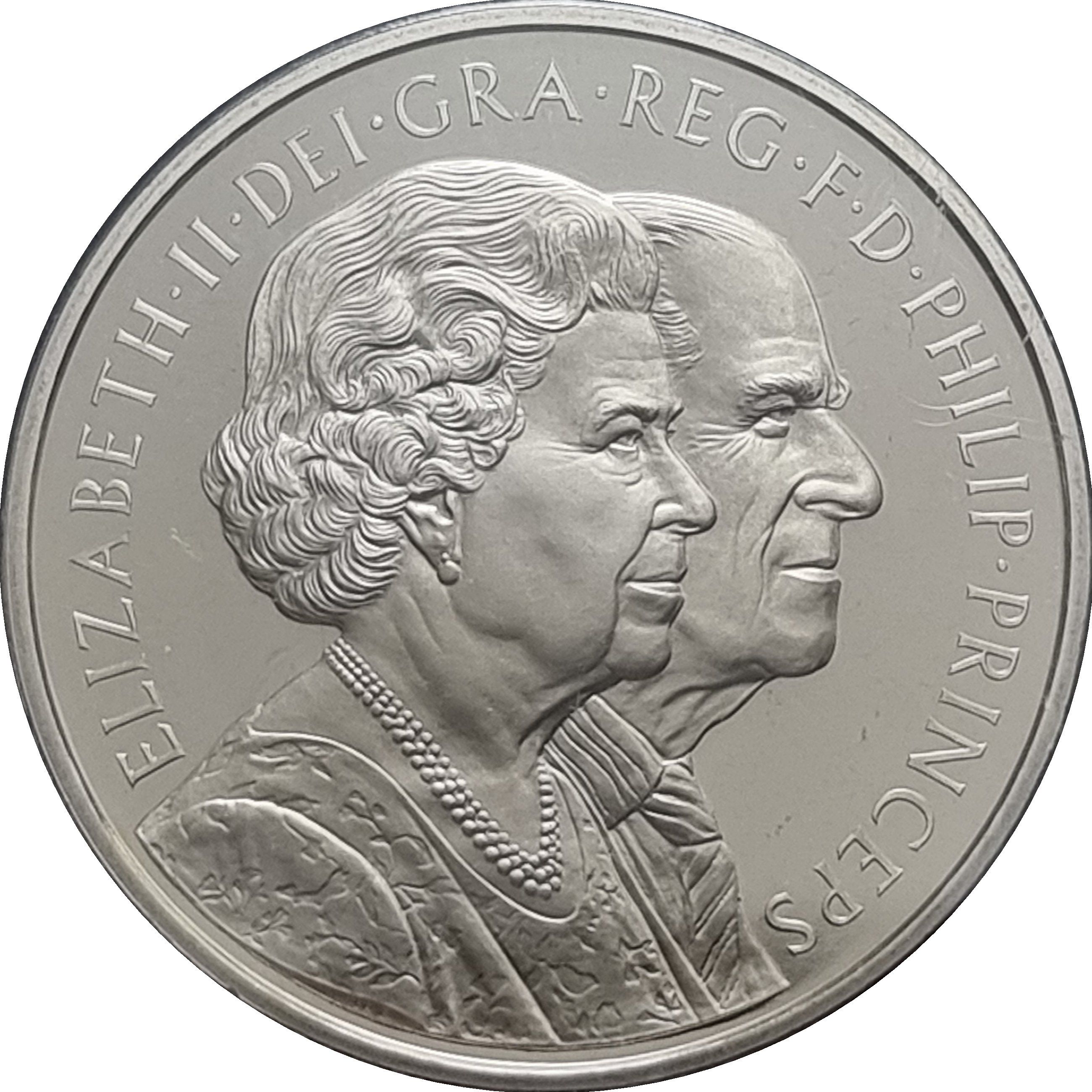 5 Pounds - Elizabeth II Diamond Wedding obverse