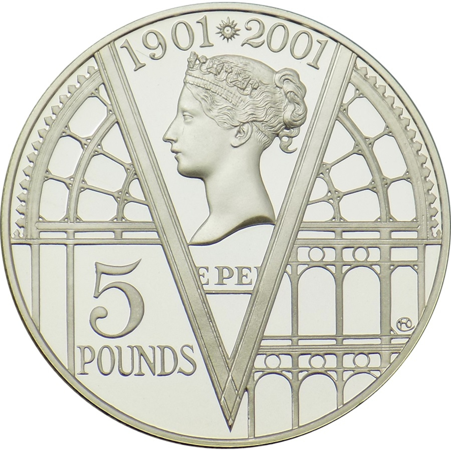 5 Pounds - Elizabeth II Queen Victoria; Silver reverse